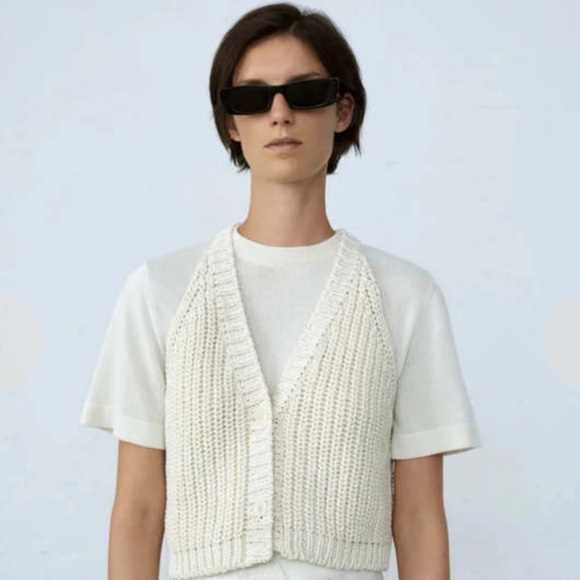 Cordera Knit Vest - Natural OS - Picture 2 of 5